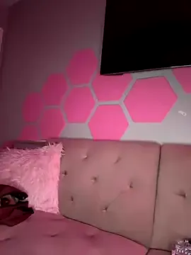 sweet-couple-latin – webcam model profile photo Image 3