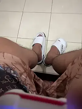 SashaVaughn – webcam model profile photo Image 12