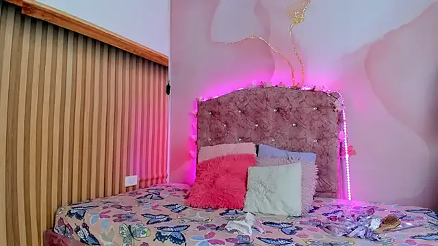 roxana_scott1 – webcam model profile photo Image 8