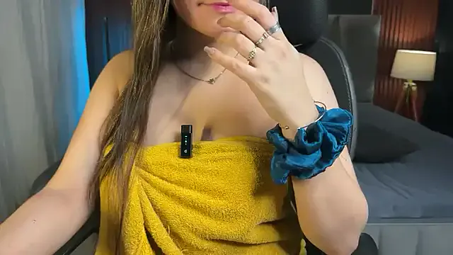 bunny_blonde – webcam model profile photo Image 13