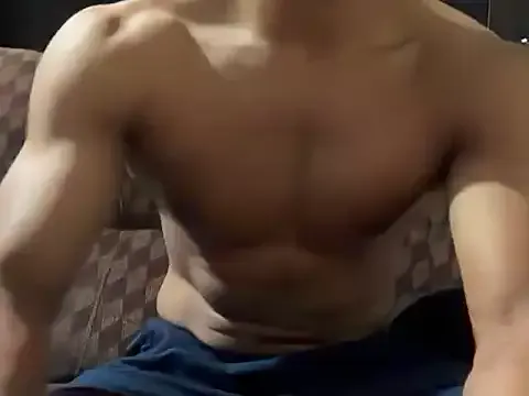 BlondeHott – webcam model profile photo Image 4