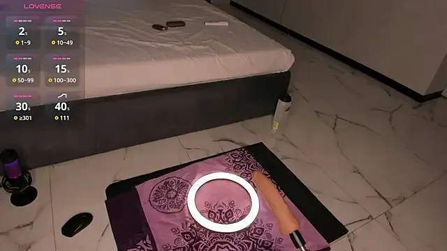 PhoenixAurora – webcam model profile photo Image 6