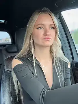 SusyBlair – webcam model profile photo Image 11