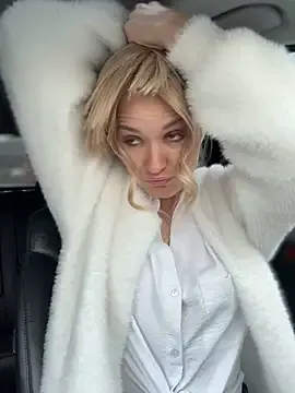 SusyBlair – webcam model profile photo Image 18