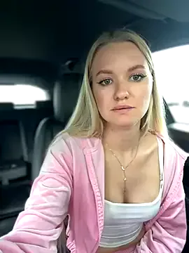 SusyBlair – webcam model profile photo Image 3