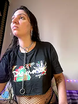 Denius – webcam model profile photo Image 15