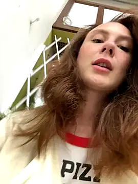 Feramonaa – webcam model profile photo Image 12