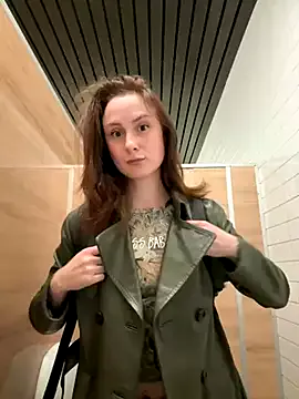 Feramonaa – webcam model profile photo Image 16