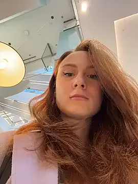 Feramonaa – webcam model profile photo Image 18