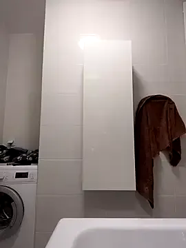 NightMint – webcam model profile photo Image 12