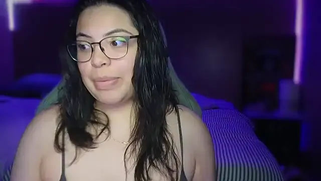 alana15 – webcam model profile photo Image 13