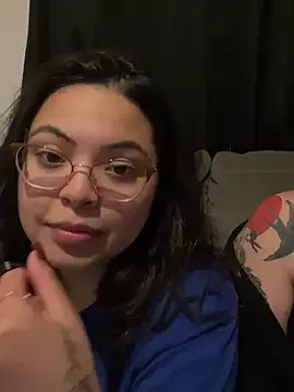 alana15 – webcam model profile photo Image 9