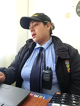 Mr-and-Mrs-Smith-XXL – webcam model profile photo Image 4