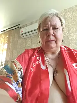 British_EmJess – webcam model profile photo Image 2