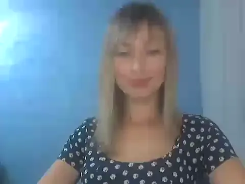 diffgirls1-1 – webcam model profile photo Image 16