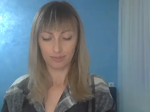 diffgirls1-1 – webcam model profile photo Image 18