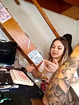 British_EmJess – webcam model profile photo Image 2