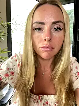 British_EmJess – webcam model profile photo Image 8