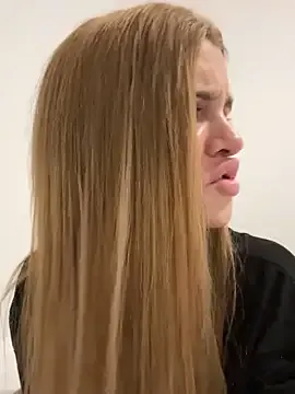 Anesteishen – webcam model profile photo Image 17