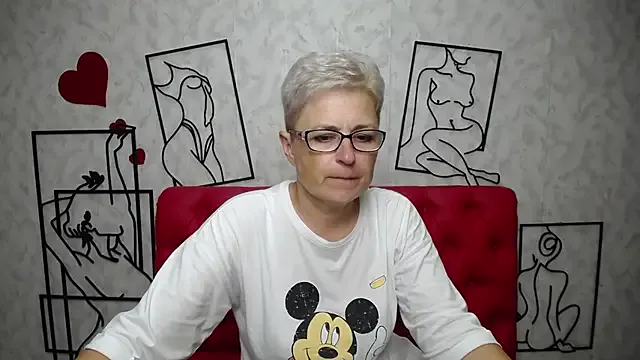 British_EmJess – webcam model profile photo Image 2