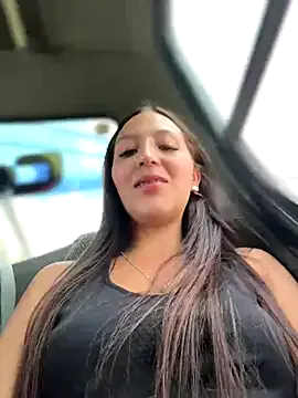 kissmabont – webcam model profile photo Image 4