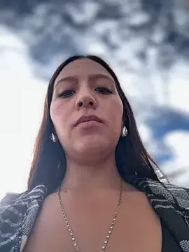 kissmabont – webcam model profile photo Image 6