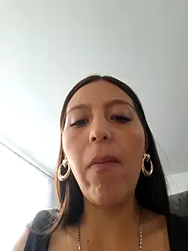 kissmabont – webcam model profile photo Image 7