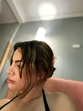 BlondeHott – webcam model profile photo Image 8