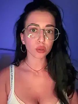 gravebabyxo – webcam model profile photo Image 14