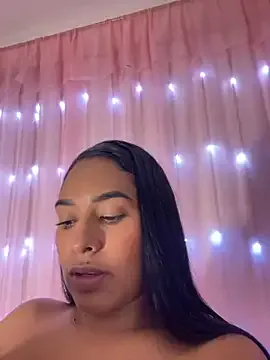 BlondeScarlettx – webcam model profile photo Image 7