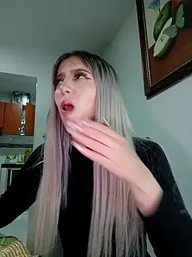 British_EmJess – webcam model profile photo Image 5