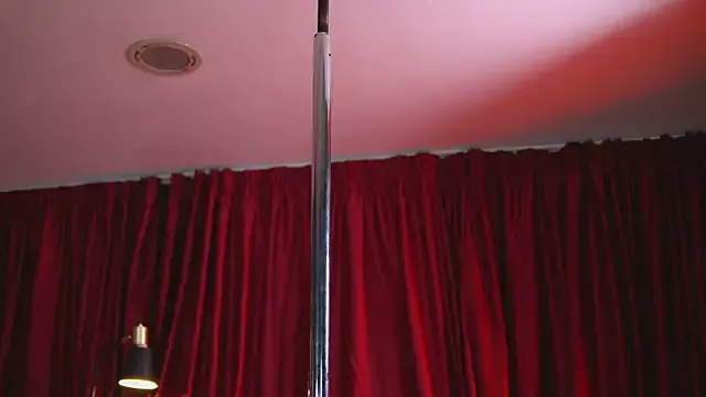 Xollan – webcam model profile photo Image 8