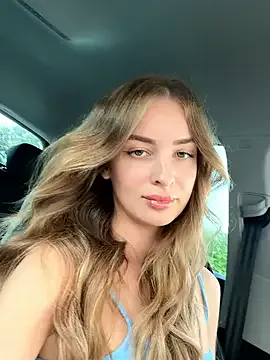 blondeambitionnn – webcam model profile photo Image 19