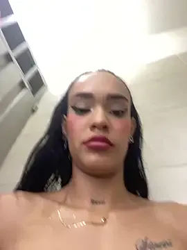 sexlove12002 – webcam model profile photo Image 14