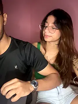 KateDivineUK – webcam model profile photo Image 2