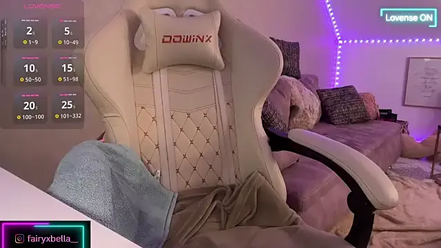 SelennaMoon – webcam model profile photo Image 11