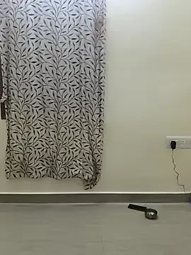 FapFapFap123 – webcam model profile photo Image 2