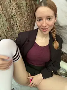 BlondeHott – webcam model profile photo Image 14