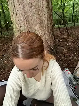 BlondeHott – webcam model profile photo Image 5