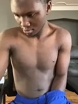 MartinaCroxx – webcam model profile photo Image 6