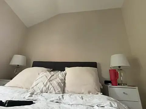 AureliyXXX – webcam model profile photo Image 11