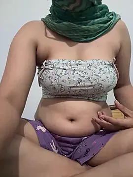 Annafirepussy – webcam model profile photo Image 2