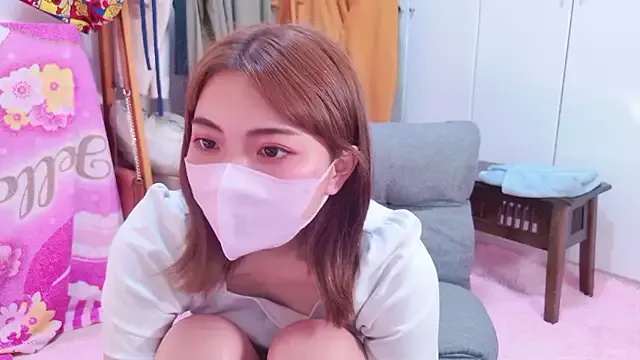 British_EmJess – webcam model profile photo Image 4