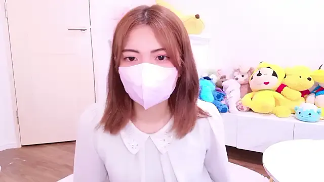 British_EmJess – webcam model profile photo Image 5