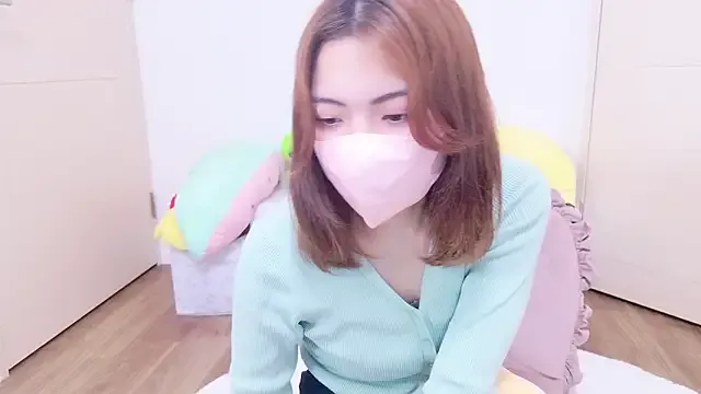 British_EmJess – webcam model profile photo Image 7