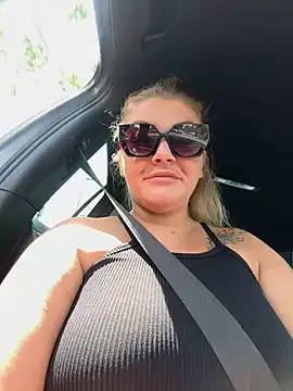 SofiaSins – webcam model profile photo Image 3