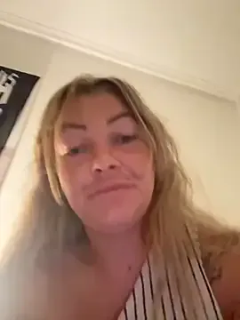 SofiaSins – webcam model profile photo Image 8