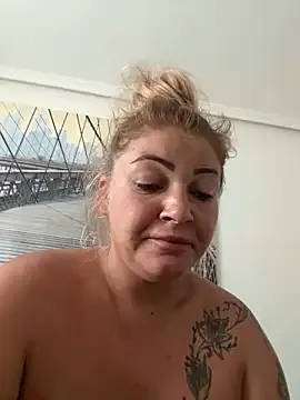 SofiaSins – webcam model profile photo Image 9