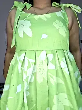 AlisaAleks – webcam model profile photo Image 14