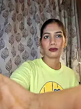 AlisaAleks – webcam model profile photo Image 6